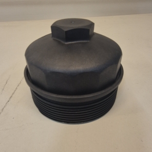 COVER OIL FILTER CARTR.OM904